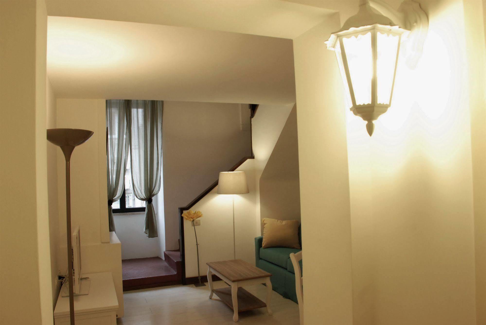 Palazzo Velli Suites Рим Екстер'єр фото