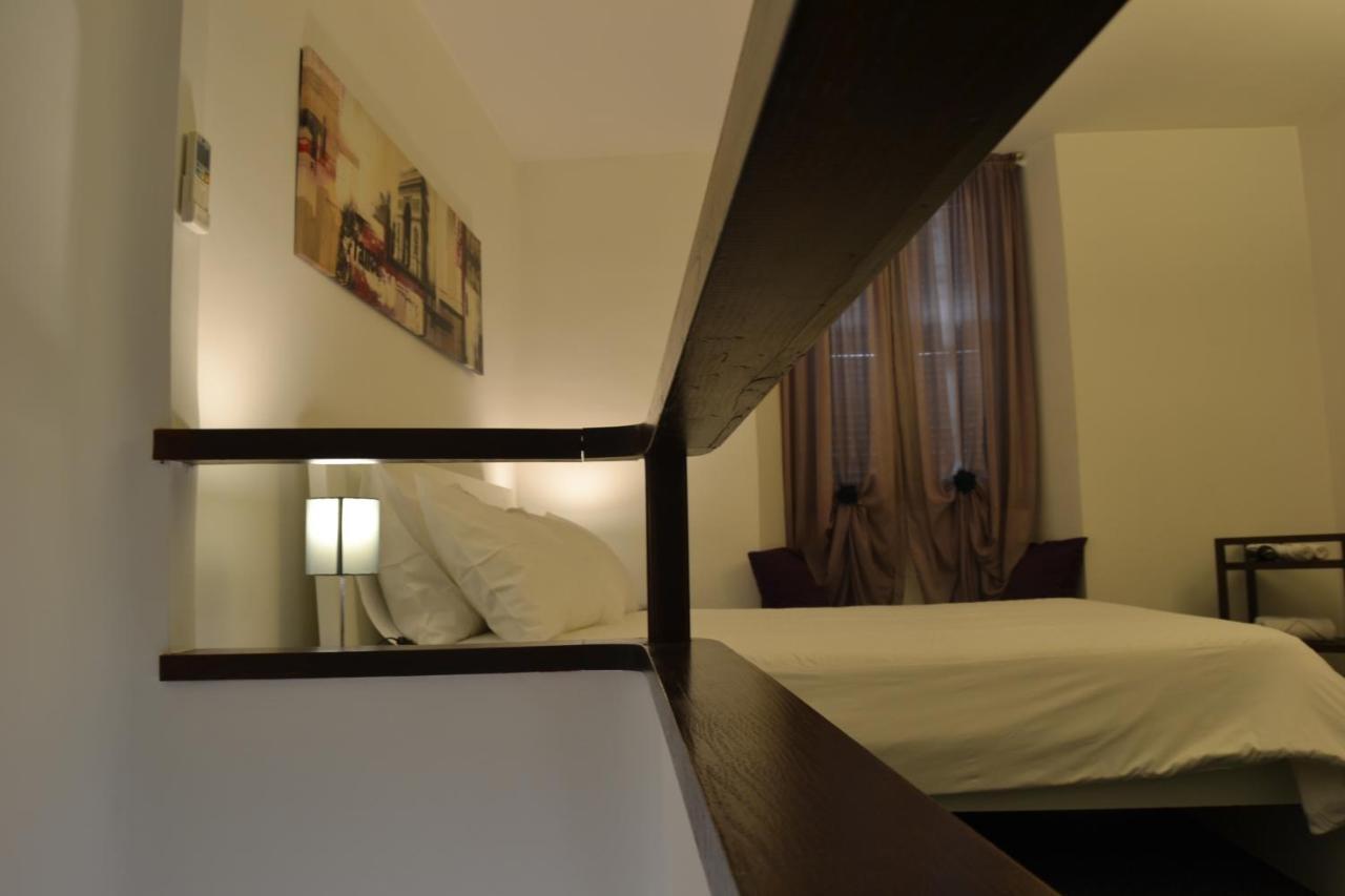 Palazzo Velli Suites Рим Екстер'єр фото
