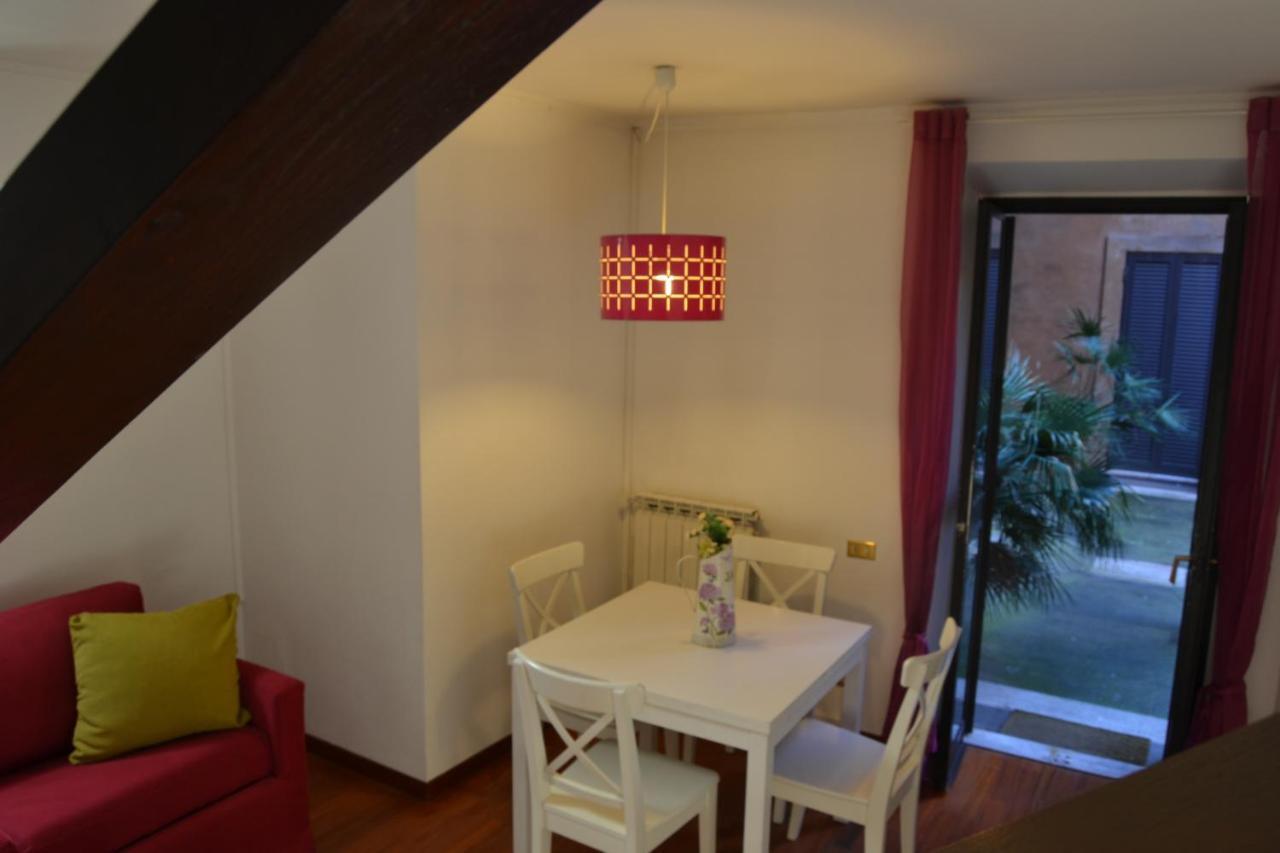 Palazzo Velli Suites Рим Екстер'єр фото